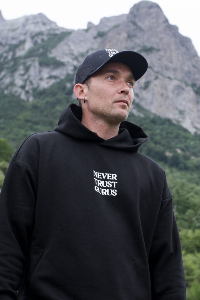 NTG-hoodie-origin-never-trust-gurus_bugarach-ok